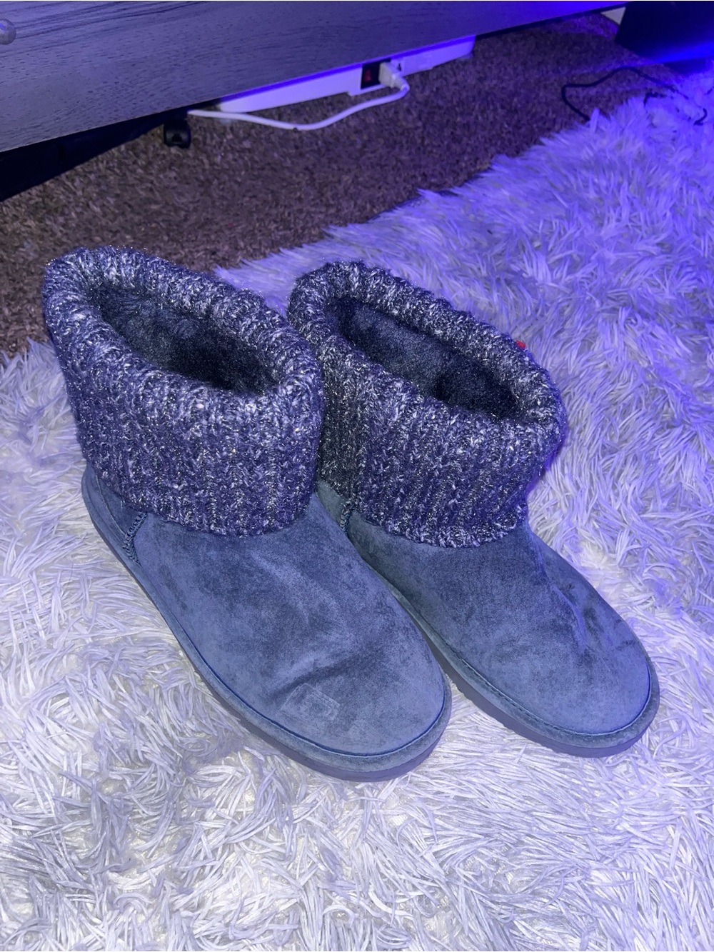 Cozy Women's Lams Fold-Over Knit Cuff Booties - Blue